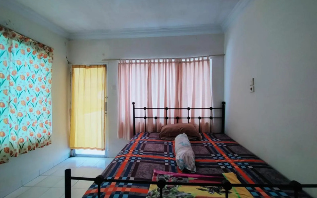 Villa Highland View No 7 P Berastagi – Guest Rooms – Berastagi