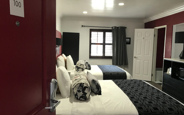 Legend Hotel Hollywood