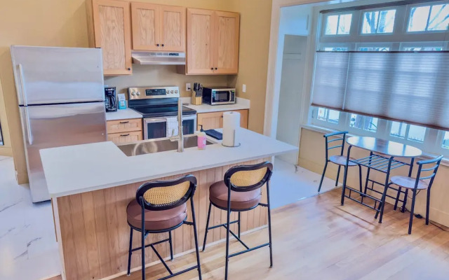 Peach Street Inn by WanderLodges