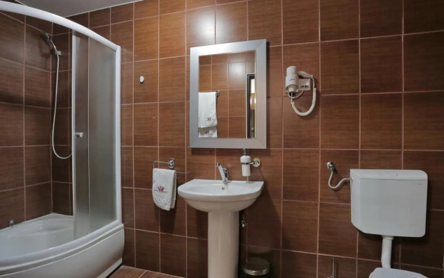 Knez Petrol Motel