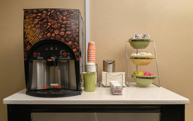 Quality Inn & Suites Lexington South