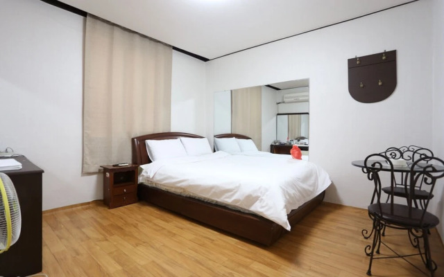 Gangneung Miseongjang Motel