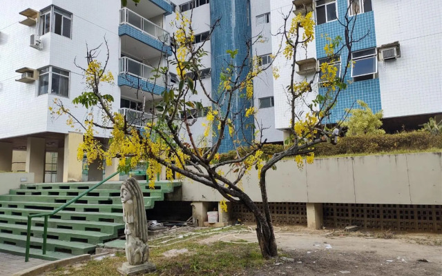 Apartamento amplo a 700 metros da praia