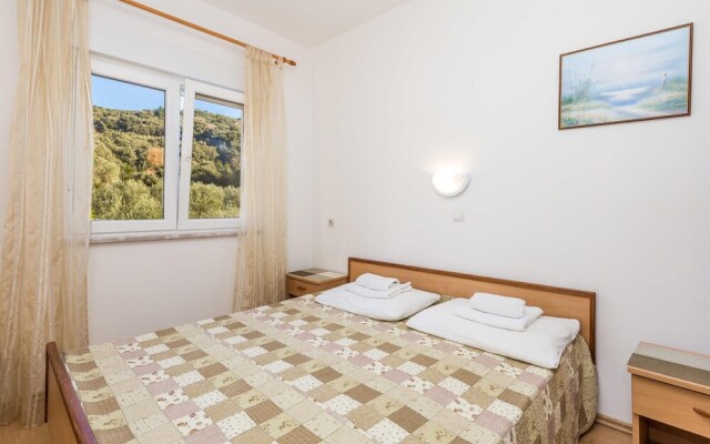 Stunning Home in Kampor With Wifi and 4 Bedrooms