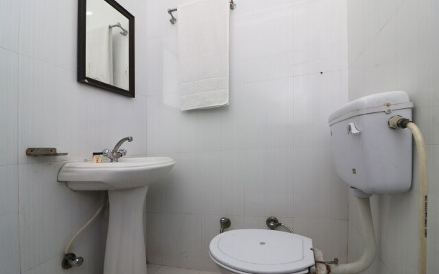 Hotel Ojus Tower by OYO Rooms