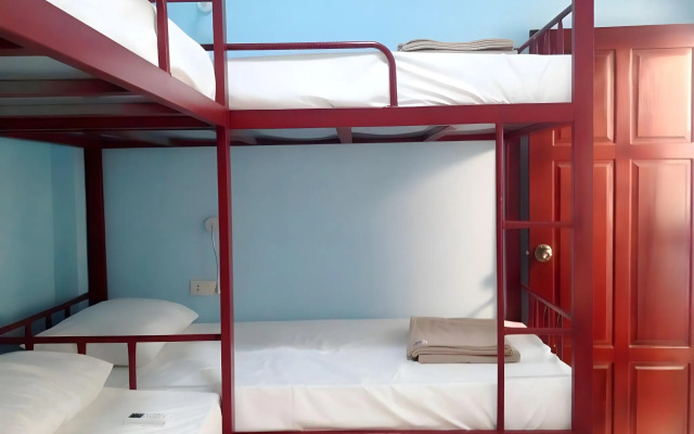 Lucky Backpacker Hostel