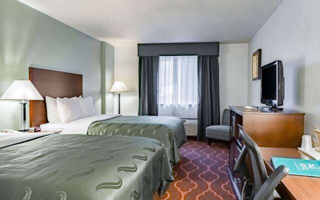 Quality Inn & Suites Vancouver North