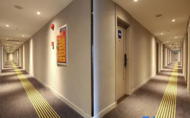 7Days Inn·Guangzhou South Railway Station Chimelong Clifford New Estate Store【New 7 days】 – Hotel Rooms – Guangzhou