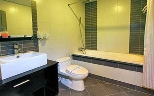 A&EM - The Petit Hotel