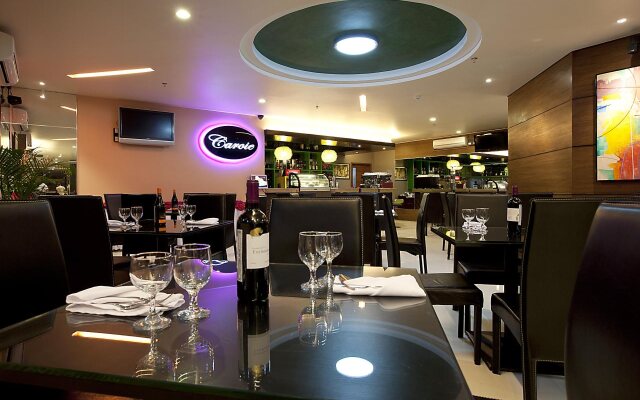 Allure Hotel & Suites