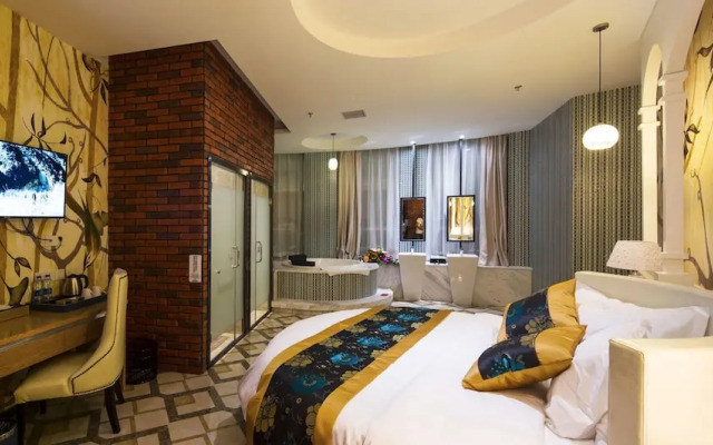 Wuhan Wanchen Theme Hotel