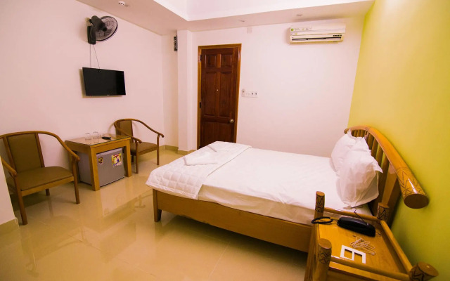 Dong Phuong Hotel