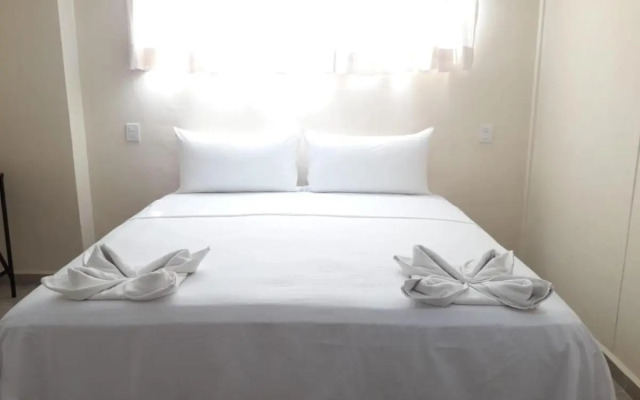 Hotel Ashly Loma Larga