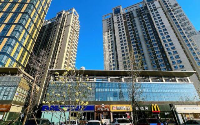 Laile Apartment (Beijing Liyuan Branch)