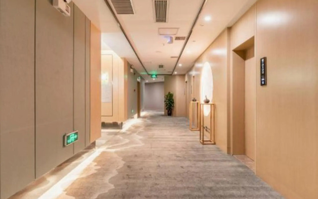 the Hidden House (Guiyang Guanshan Lake)