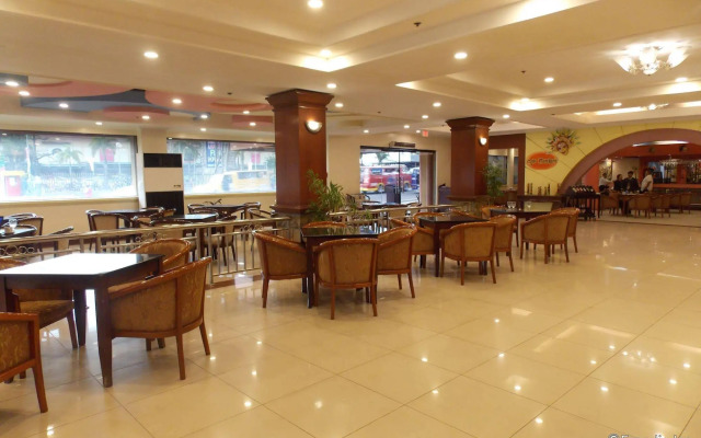 Grand Regal Hotel Bacolod