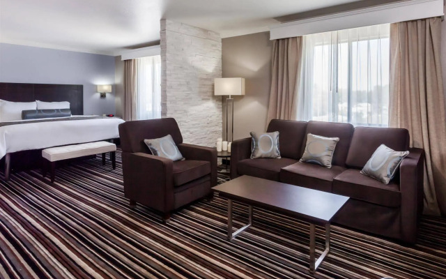 Best Western Plus Diamond Valley Inn