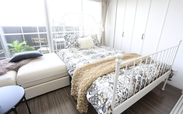 NANBA EAST Designer studio room