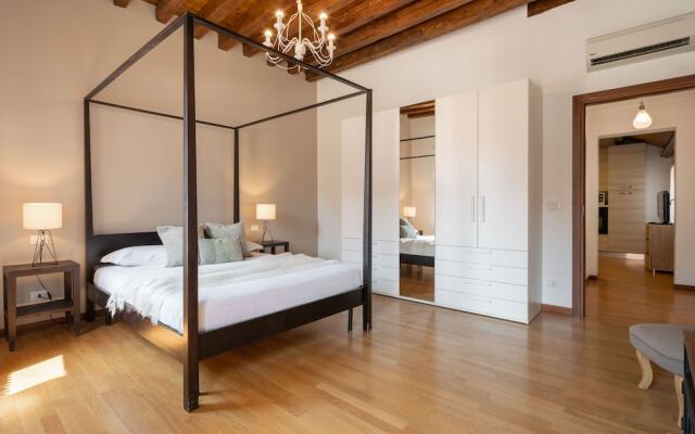 Design Palace Apartments