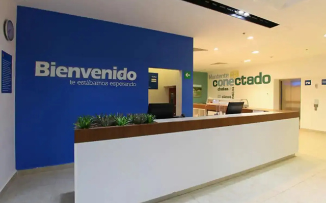 One La Paz Hotel
