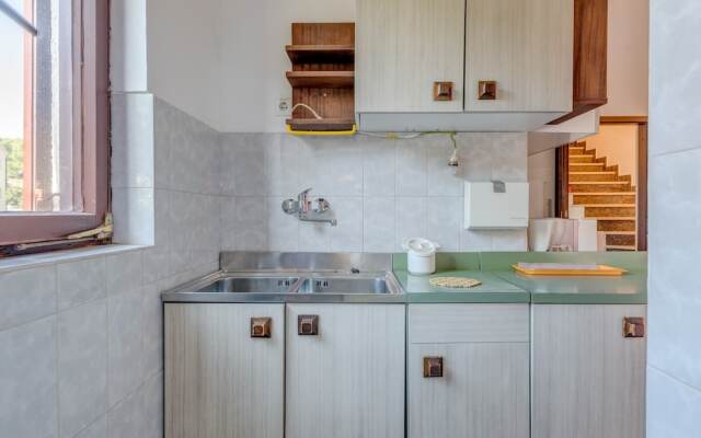 Beachfront apt at Exclusive Location Near Center