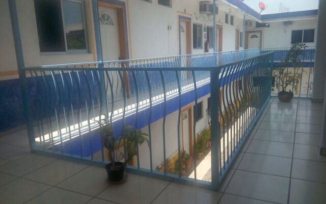 Hotel Sarabi Barra de Navidad