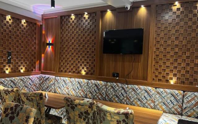 Fragrance Apartments and Suites