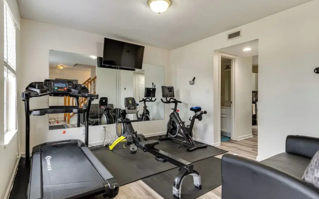 Indianapolis Rental Home w/ Gym: Near Speedway!