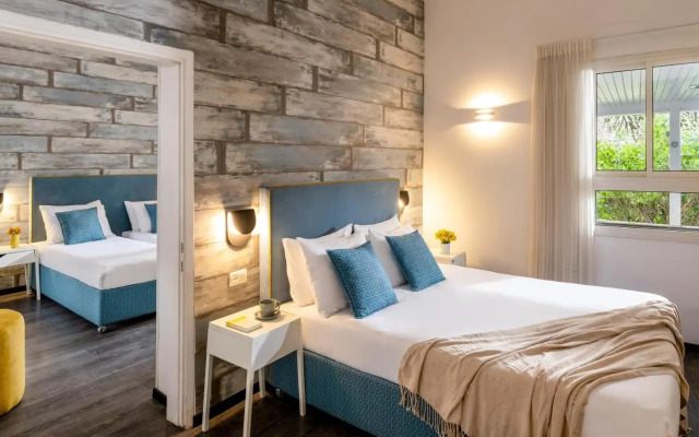 Metula Travel Hotel