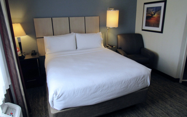 Sonesta Simply Suites Columbus Airport Gahanna