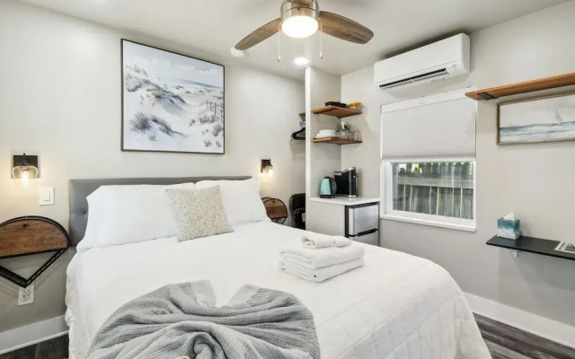 Beach 5 Villas - Immaculate 300 steps from the Ocean