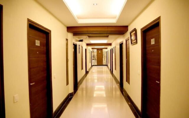 JK Rooms 130 Hotel Paras