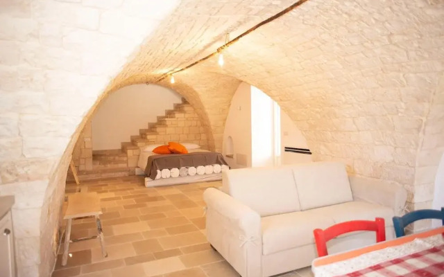 Poolside Holiday Home Near Cisternino