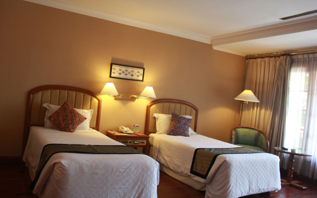 Singgasana Hotel Surabaya