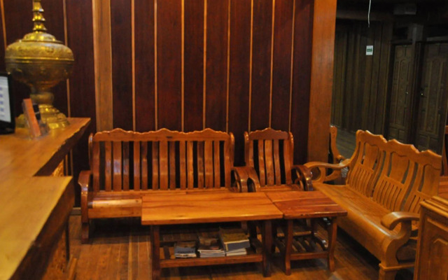 Mandalay Karaweik Mobile Hotel