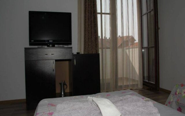 Hotel Venisi