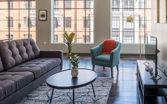 FRONTDESK LC Riversouth 205 Apts Downtown Columbus