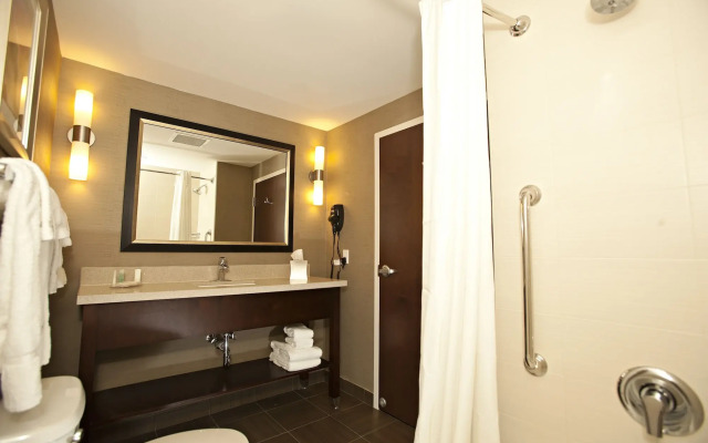 Comfort Suites Miami Airport North