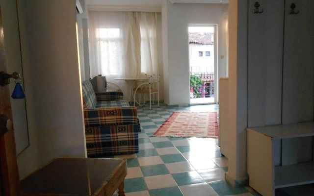 Camelia Apartments