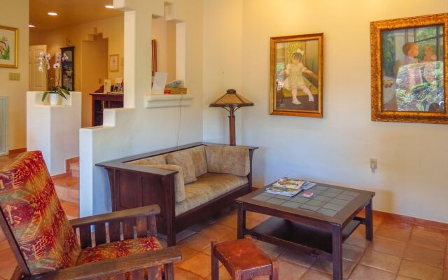 Topanga Canyon Inn B&B