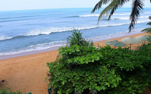 Roy Villa Beach Hotel