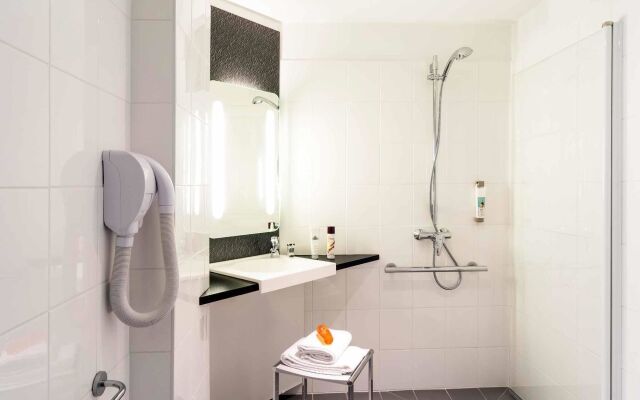 ibis La Rochelle Centre Historique Hotel