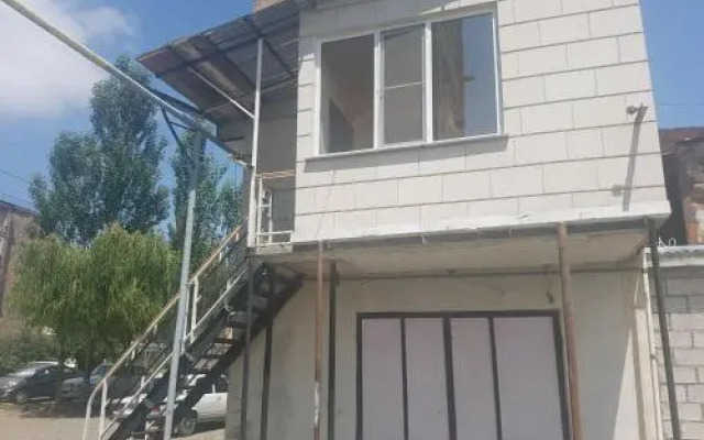 Dream House & Hostel