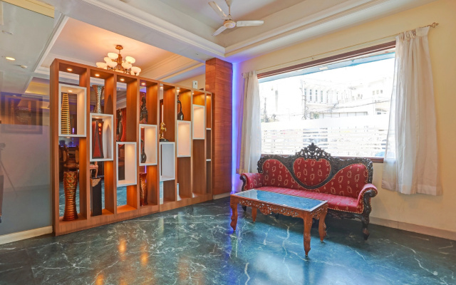 Indrapuri Rajadhani – Lobby – Thiruvananthapuram