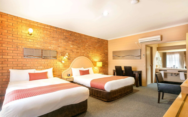 Quality Inn Colonial