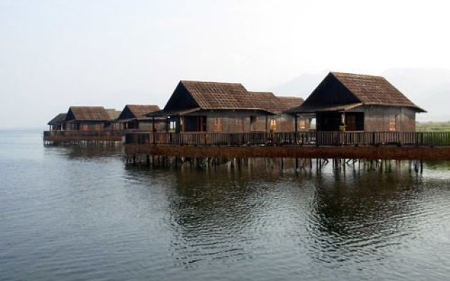 Golden Island Cottages - Nampan