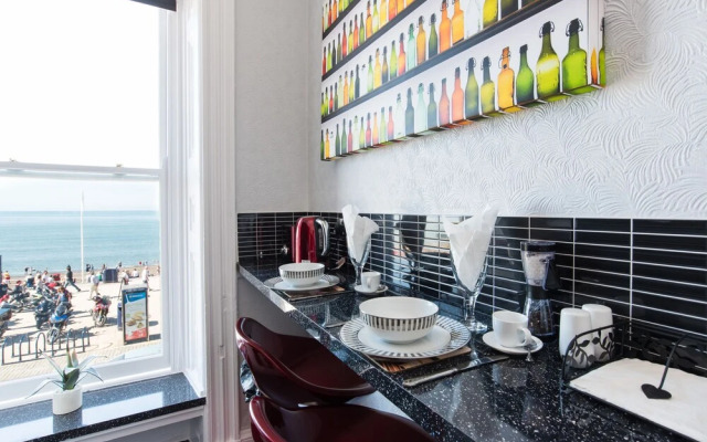 Ar Lan Y Mor Seaside Apartment