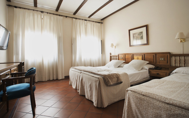 María Cristina Hotel