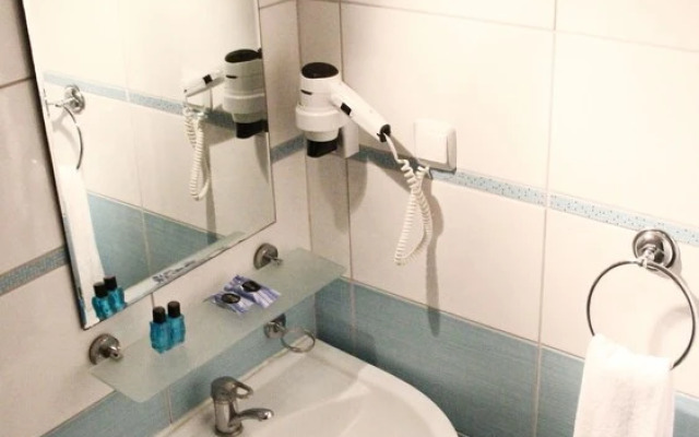 Gumus Hotel