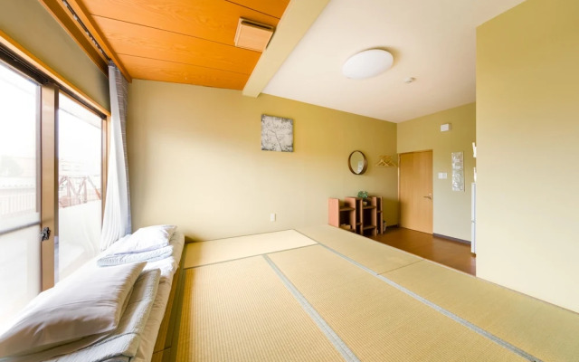 Yolee Guest House
